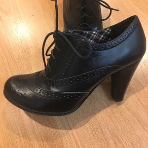American Eagle Black Booties